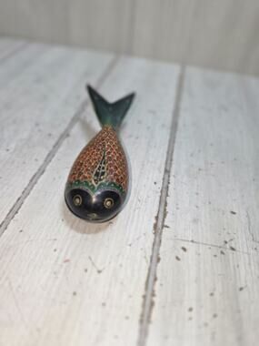 Vtg Folk Art Whale Fish Trinket Box Black Lacquer Wooden Hand Painted Multicolor